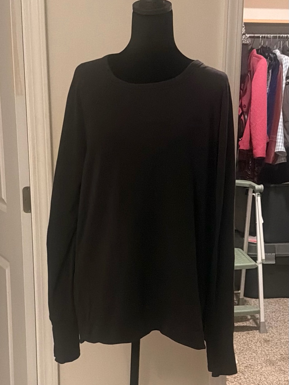 Athleta Move with Ease Black Crewneck Long-Sleeve Sweater